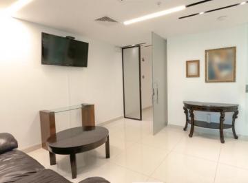 Oficina comercial · 230m² · 4 Estacionamientos · Sea Confiable Alquila Oficina en Financial Park