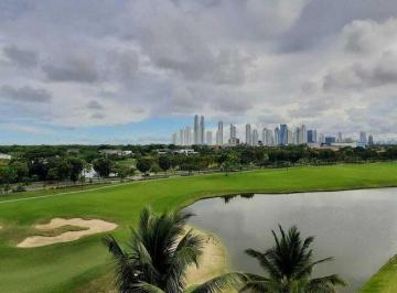 Apartamento de 4 habitaciones, Panamá · Apartamento en Santa Maria Golf Panama
