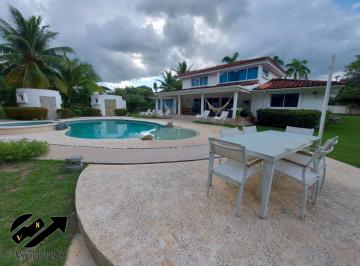 Casa de 3 habitaciones, Coronado · Remate Usd500,000! Avalúo 1,200,000 Dentro del Club de Golf en Playa Coronado 1000 m²