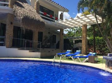 Casa Venta de 4 habitaciones · Se Vende Lujosa Casa con Piscina en Coronado Id:ls