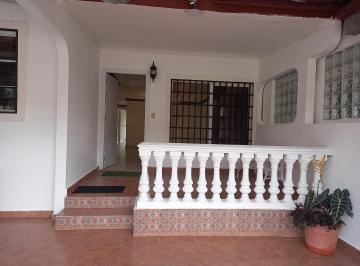 Casa de 3 habitaciones, San Miguelito · El Bosquezcasa con 3 Recámaras y 375 m² de Terreno en Venta