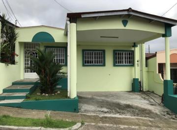 Casa de 3 habitaciones, Panamá · Vendo Casa de Duplex Unifamiliar en Las Cumbres!