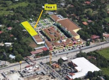 Local comercial · 102m² · 1 Estacionamientos · Alquiler de Locales en The Village, Coronado