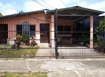 Casa de 5 habitaciones, San Miguelito · Vendo Casa Amplia de 5 Rec en San Antonio!