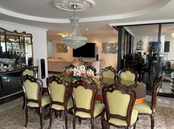 Apartamento de 3 habitaciones, Panamá · Se Vende Remodelado Apartamento en Paitilla en Frente del Mar