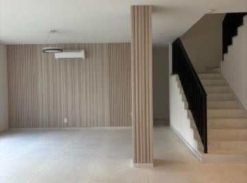 Casa · 338m² · 3 Recámaras · 2 Estacionamientos · Venta Casa en Santa Maria, The Woods