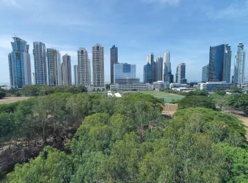 Oficina comercial , Panamá · Costa del Este - Exclusivo: Oficina Semi - Amoblada, Torre Corporativa, 107 m²