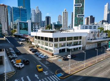 Oficina comercial 2277m² Venta Vía España · Venta o Alquiler de Edificio en Via España, 2,278 m² de Construcción
