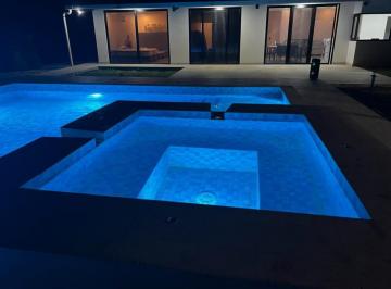 Casa de 4 habitaciones, Chame · Se Vende Espectacular y Amplia Casa en Coronado