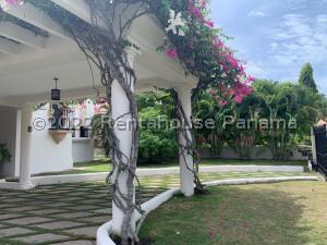 Casa de 3 habitaciones, Chame · Casa Amoblada en Alquiler en Coronado 26 - 4417 Emb