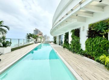 Apartamento · 985m² · 4 Recámaras · 5 Estacionamientos · Blue Bahia Penthouse / Punta Pacifica / Venta