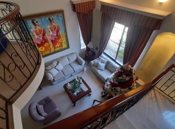Apartamento de 3 habitaciones, Panamá · Villa de Las Fuentes.336 m 3r 3.5b Remodelada $435,000