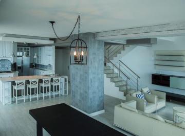 Apartamento · 298m² · 3 Recámaras · 2 Estacionamientos · Venta Apartamento en Coco del Mar PH Icon Tower