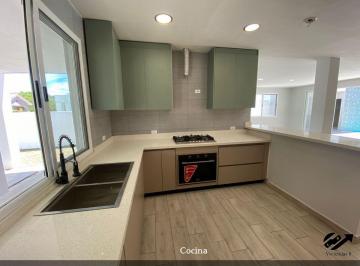 Casa de 3 habitaciones, Coronado · Casa Desde 350k por Estrenar en Coronado, Diseñadas y Construidas a Su Gusto