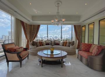 Apartamento · 677m² · 4 Recámaras · 4 Estacionamientos · Torre Imperial - Amplio y Lujoso Apartamento