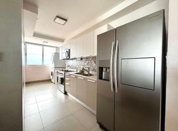 Apartamento de 2 habitaciones, Panamá · Se Vende Apto con Vista Al Mar y Ciudad en Bella Vista