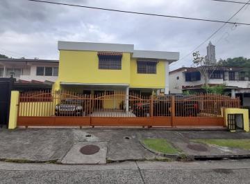 Casa de 4 habitaciones, Panamá · Altos del Chase. 456 m 4r 4.5b Terraza Remodelado $500,000