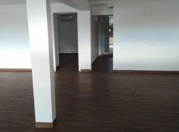 Local comercial · 500m² · 8 Recámaras · 8 Estacionamientos · Venta Propiedad en Via Principal Cincuentenario con Terreno Rm3c2