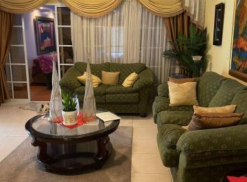 Casa de 4 habitaciones, Panamá · Casa de 4 Recamaras en Albrook con Sus Baños