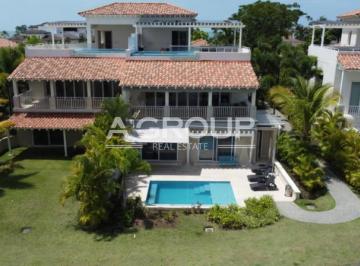 Casa · 922m² · 4 Recámaras · 2 Estacionamientos · Buenaventura - PH Ocean Lakes - Se Vende Lujosa Villa