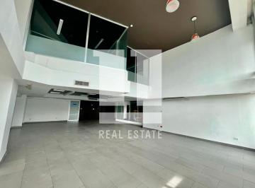 Local comercial · 143m² · 5 Estacionamientos · Se Alquila Local en Plaza Pacific