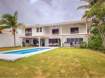 Casa · 377m² · 4 Recámaras · 6 Estacionamientos · Se Vende Casa en PH El Cortijo, Costa Esmeralda, San Carlos
