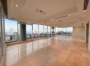 Apartamento · 677m² · 4 Recámaras · 5 Estacionamientos · Torre Imperial - Amplio y Lujoso Apartamento