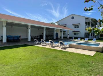 Casa · 66m² · 1 Recámara · 1 Estacionamientos · Venta PH Kite Village en La Playa. Punta Chame. Loft Amoblado!