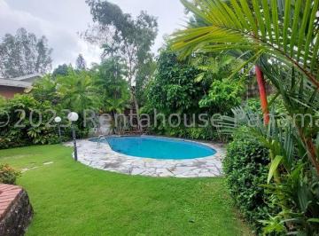 Casa de 4 habitaciones, Panamá · Casa en Venta en Altos del Golf