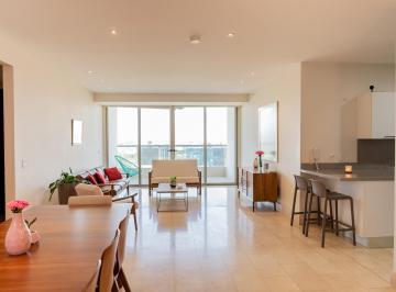 Apartamento · 185m² · 3 Recámaras · 2 Estacionamientos · Venta Apartamento en Santa María. PH Greenview