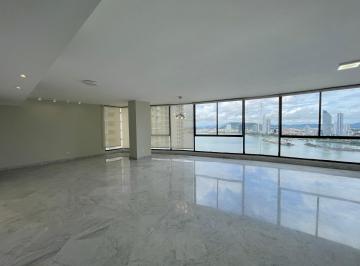 Apartamento · 250m² · 3 Recámaras · 2 Estacionamientos · Venta de Hermoso Apartamento en El PH Mar de Plata, Paitilla
