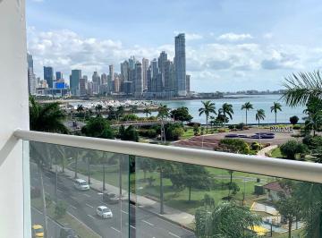 Apartamento · 151m² · 2 Recámaras · 1 Estacionamientos · Alquiler de Apartamento en Av Balboa PH Rivage
