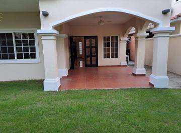 Casa de 4 habitaciones, Panamá · Se Vende en Costa Sur