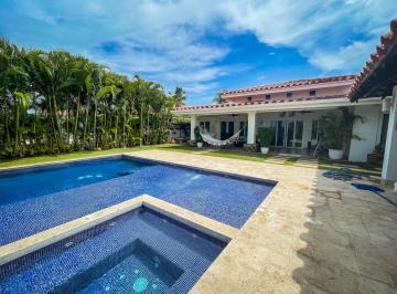 Casa · 240m² · 4 Recámaras · 6 Estacionamientos · Se Vende Casa en Vista Mar, San Carlos