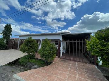Casa de 5 habitaciones, Dolega · Algarrobos Dolega Chiriquí Alquila Casa
