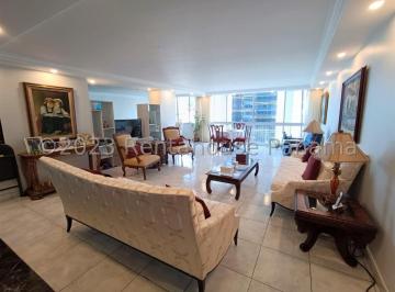 Apartamento de 3 habitaciones, Panamá · Venta de Apartamento Remodelado con 250 m² en PH Fiesta, Obarrio 23 - 10834gg
