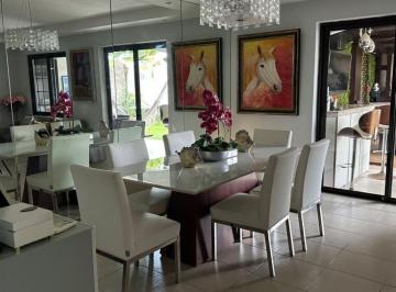 Casa de 3 habitaciones, Panamá · Vendo Casa Remodelada Modelo Lyon en Versalles 1