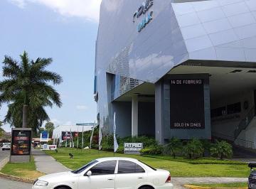 Local comercial , Panamá · Local Comercial en Alquiler en Costa del Este 24 - 2244 Emb