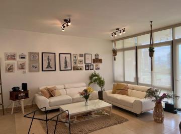 Apartamento · 206m² · 3 Recámaras · 2 Estacionamientos · Apartamento en Costa del Este 3 Rec + Servicio Parque del Mar