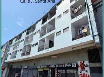 Apartamento de 1 habitación, Panamá · 6060 Apartamento en Edificio Santa Rosa, Calle J, Santa Ana, Panamá
