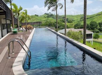 Casa de 3 habitaciones, Panamá · Dnr23 - 5202 Se Vende Casa en Altos de Panamá