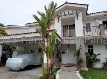 Casa de 3 habitaciones, Panamá · Casa en Venta en Versalles