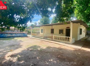 Casa de 2 habitaciones, Chame · Casa Panameña Cerca de Playa