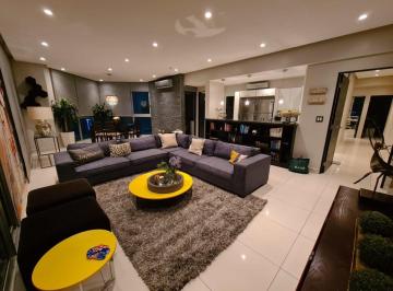 Apartamento · 200m² · 3 Recámaras · 2 Estacionamientos · Venta de Apartamento en San Francisco