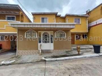 Casa de 3 habitaciones, Panamá · Venta de Casa en Pedregal