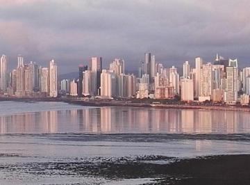 Apartamento de 4 habitaciones, Panamá · Venta de Apartamento en Costa del Este, PH Vitri