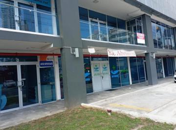Apartamento , Panamá · Local Comercial en La Cresta Plaza Signature 175 m²