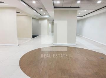 Oficina comercial · 435m² · 8 Estacionamientos · Se Alquila Local en PH Beta 120, Via España