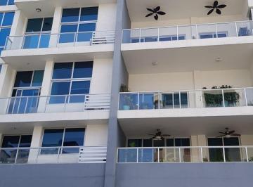 Apartamento de 2 habitaciones, Panamá · Venta de Apartamento Reposeido en PH Miró en El Cangrejo