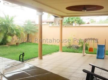Casa de 3 habitaciones, San Miguelito · Venta de Casa con 268 m² en Terrazas de Brisas del Golf 24 - 6877gg